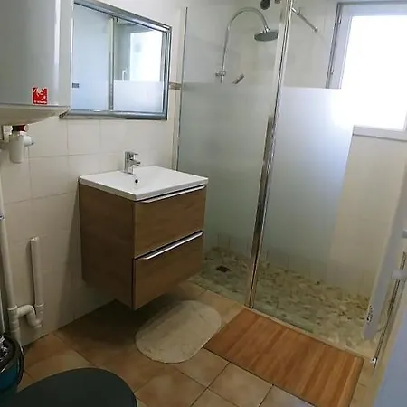 Caroline Apartment Oyonnax Exterior photo